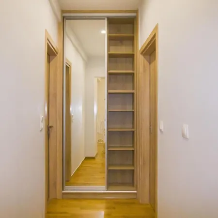 Luxurious Apt Near Ampelokipoi Metro Station-2